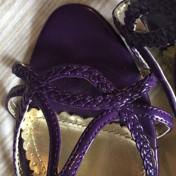 Deep purple strappy heel - Picture 6 of 6